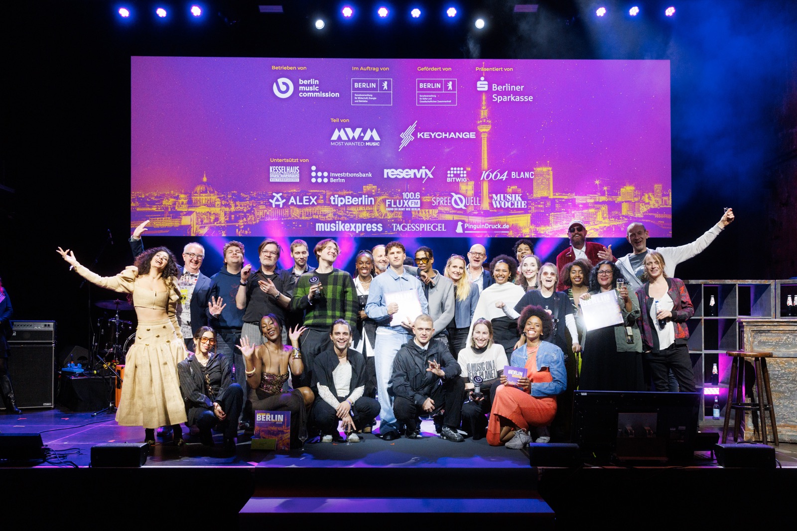 LISTEN TO BERLIN: AWARDS – Projekt von Terminal 5 Berlin