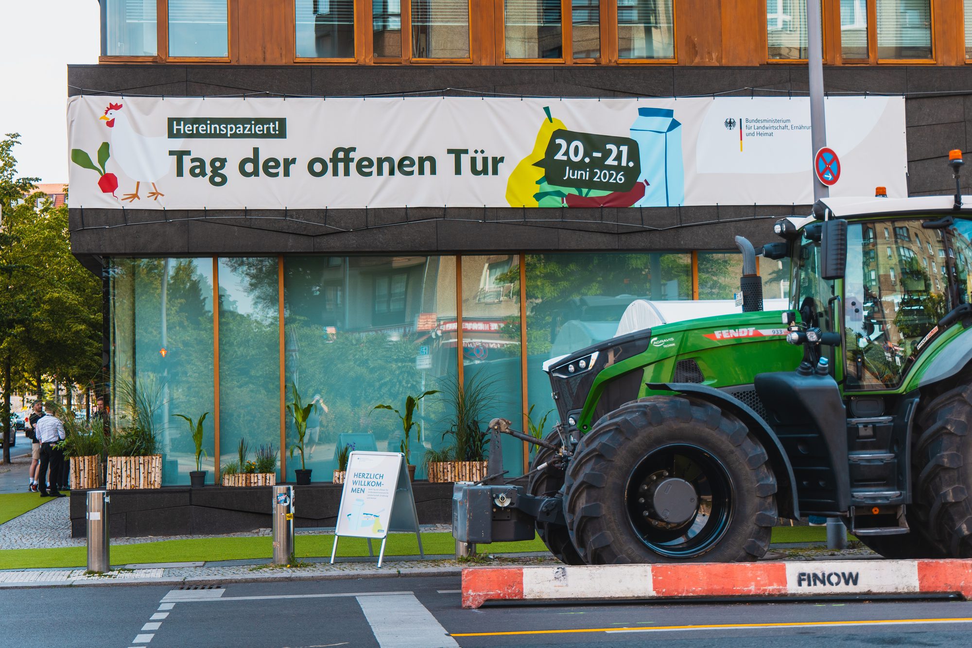 Tag der offenen Tür - Bundesministerium für Landwirtschaft, Ernährung und Heimat – Projekt von Terminal 5 Berlin